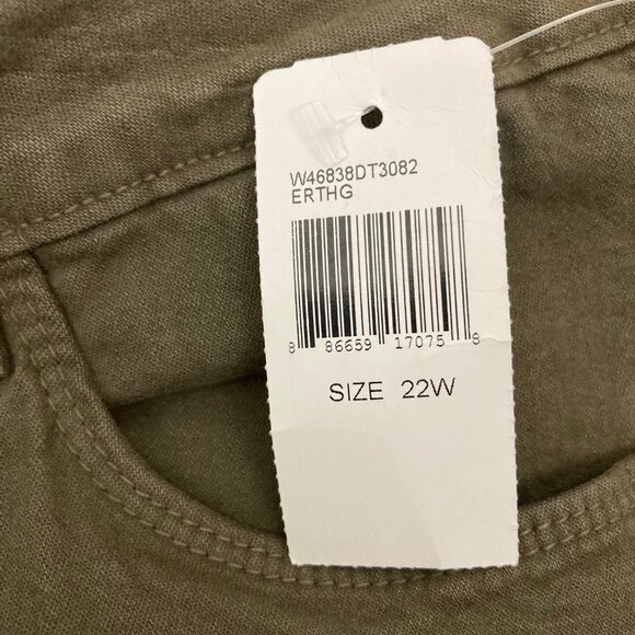 NWT NYDJ Earth Green Straight Leg Jeans Size 22W High Rise Cotton Lift Tuck Tech - Picture 8 of 13